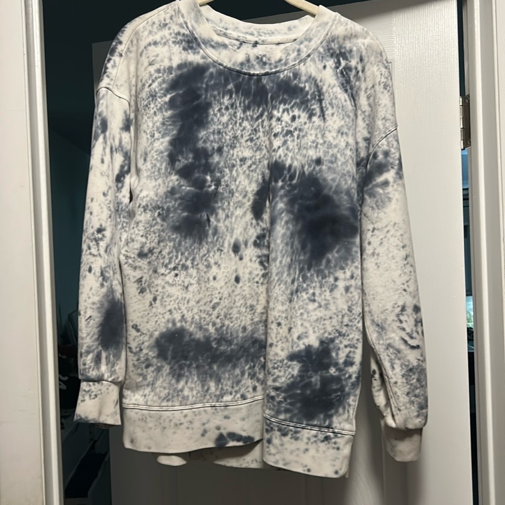 lululemon perfectly oversized tie dye crew